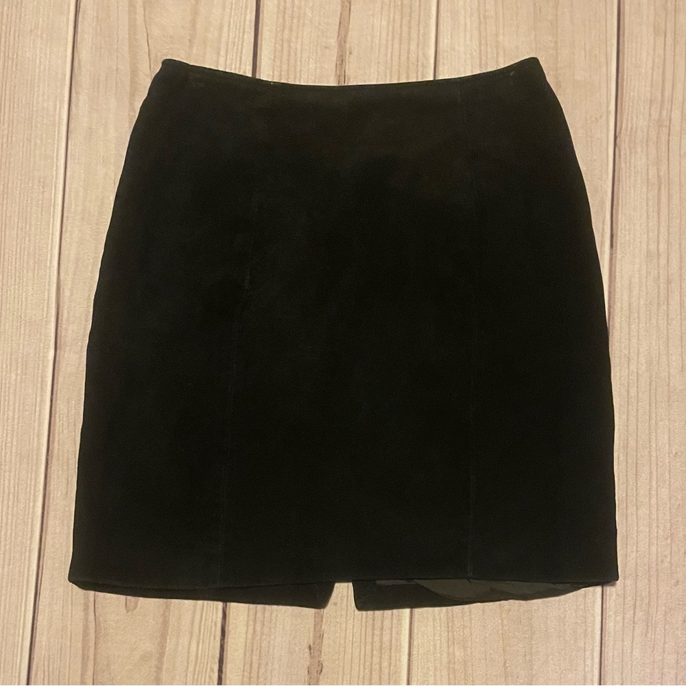 Vintage Chia Size 12 Suede Leather Mini Skirt Lined Black Back Slit